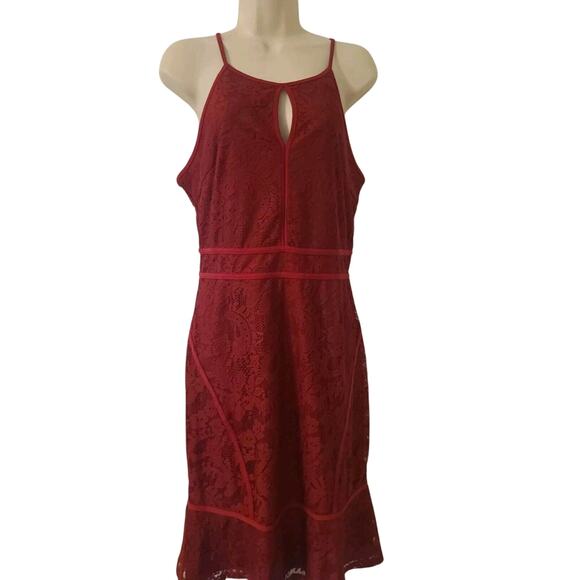 Women's Burgundy Lace Dress - Mermaid Cocktail - M- Candelite - Picture 2 of 5